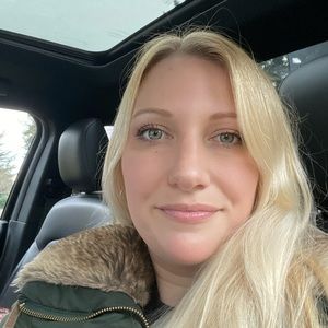 Meet your Posher, Jenifer